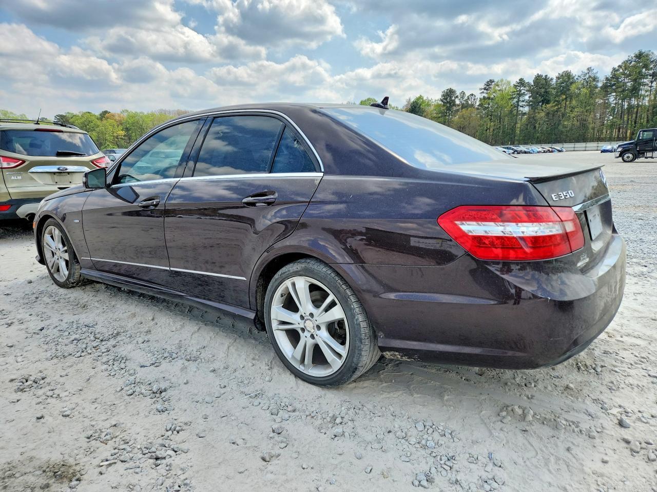 2012 Mercedes Benz E-Class - Фото 2
