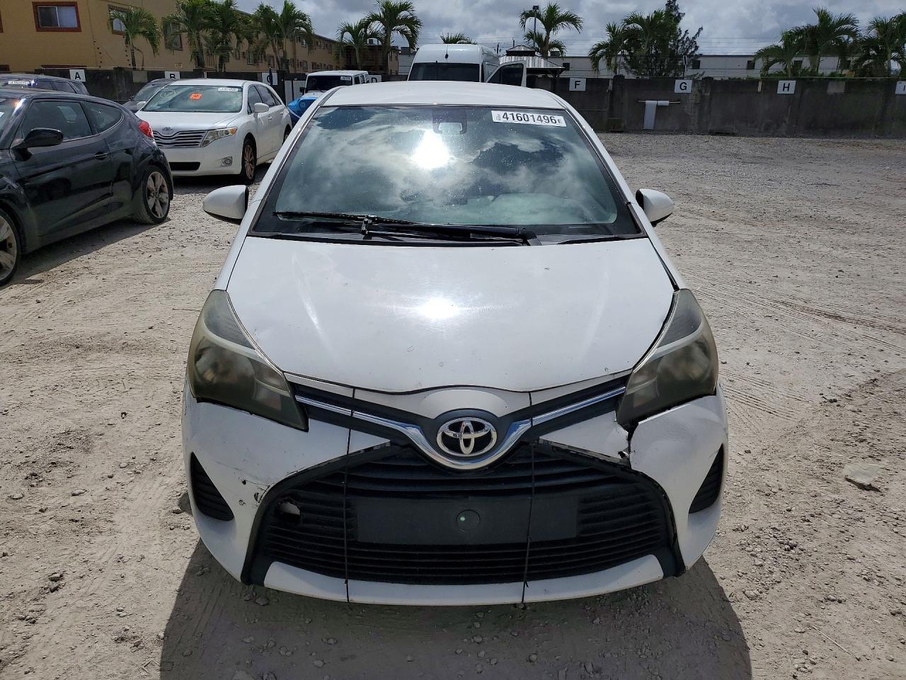 2017 Toyota Yaris 5-Door Le - Image 5