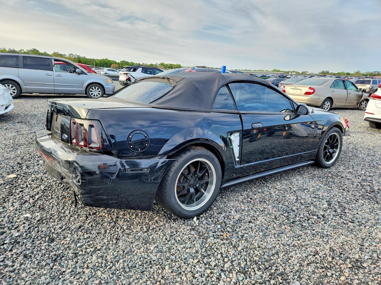 2001 Ford Mustang Gt - Фото 3