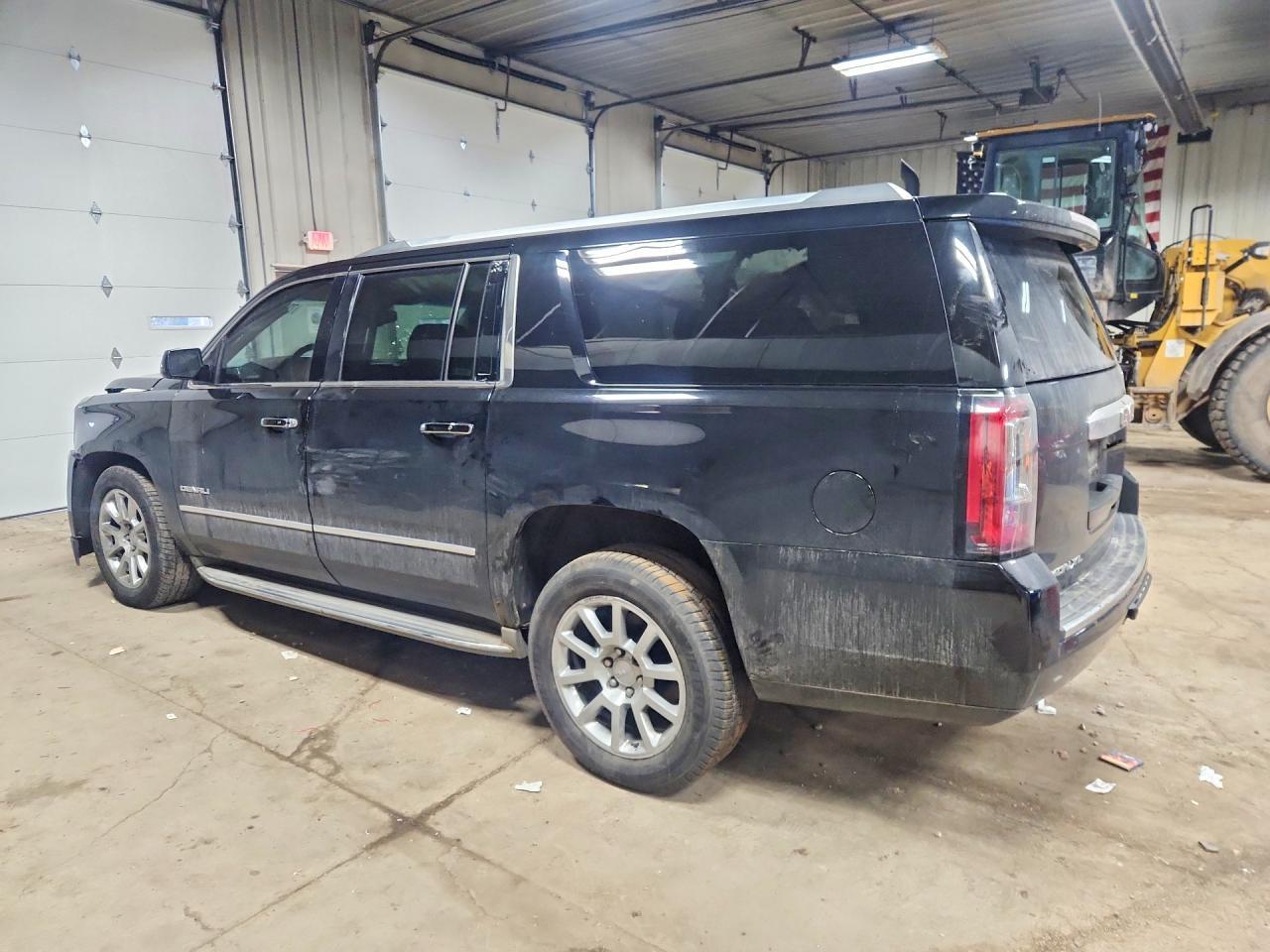 2015 GMC Yukon Xl Denali - Фото 2
