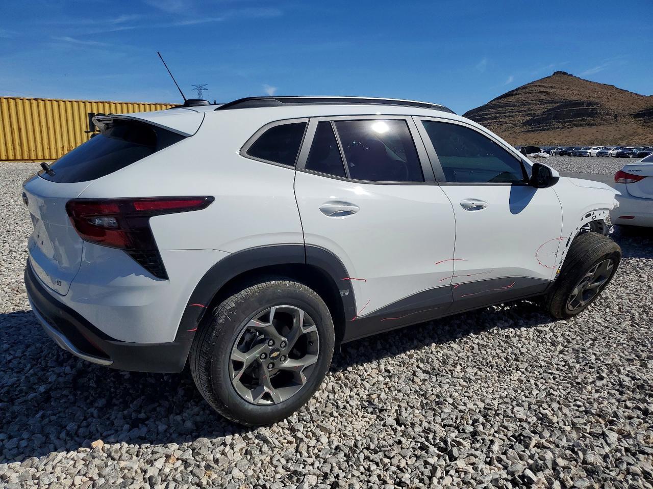 2025 Chevrolet Trax 1Lt - Image 3