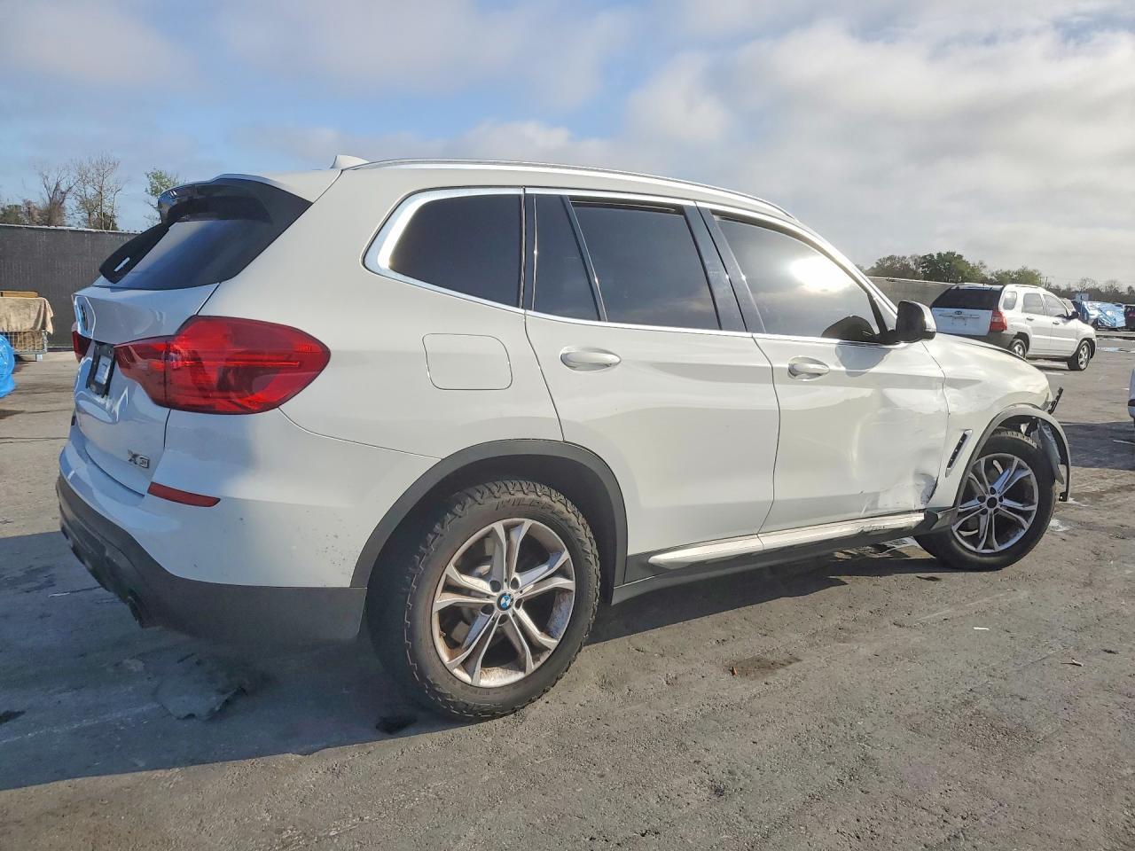 2019 BMW X3 Sdrive30I - Image 3