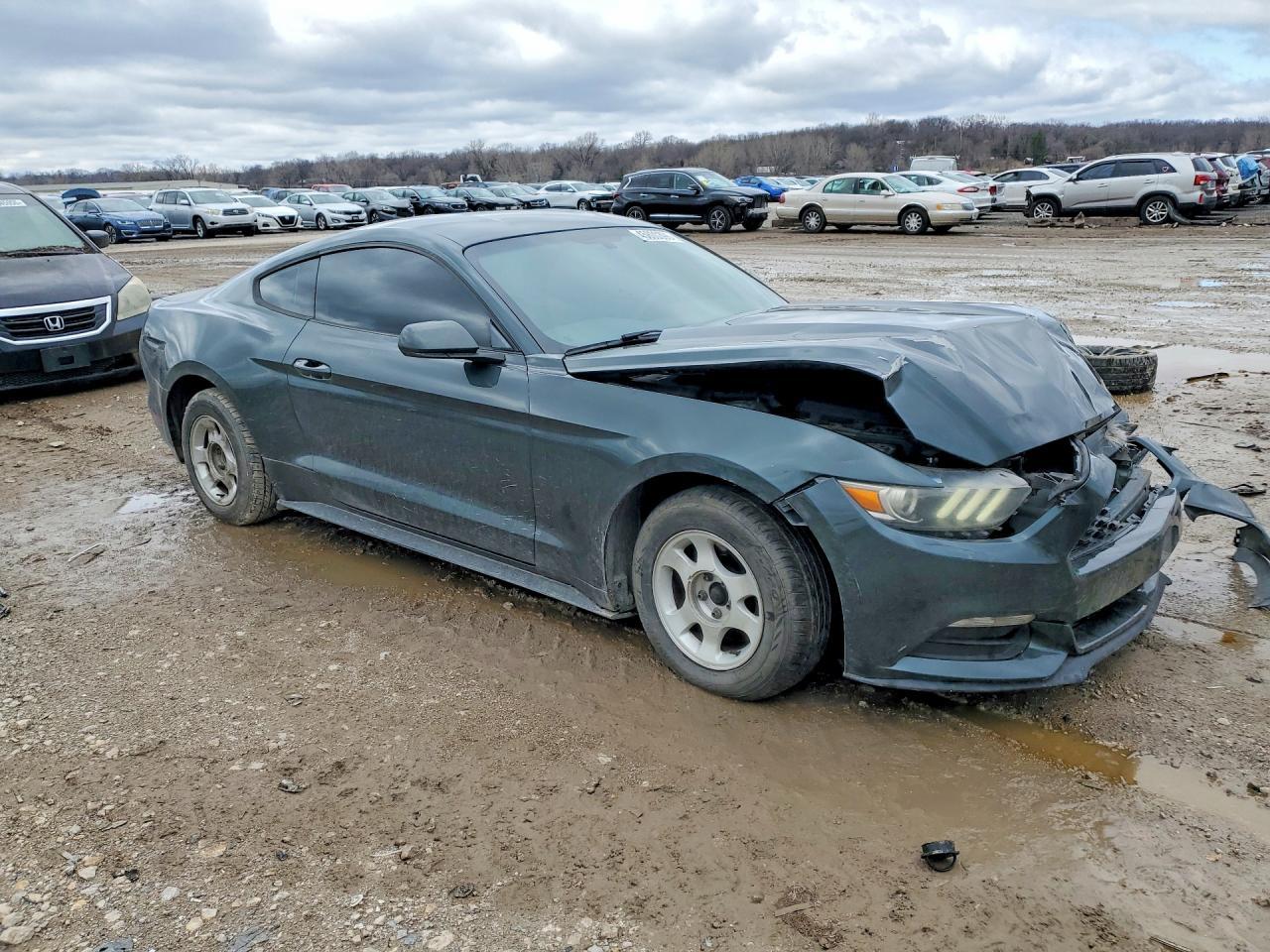 2015 Ford Mustang - Фото 4