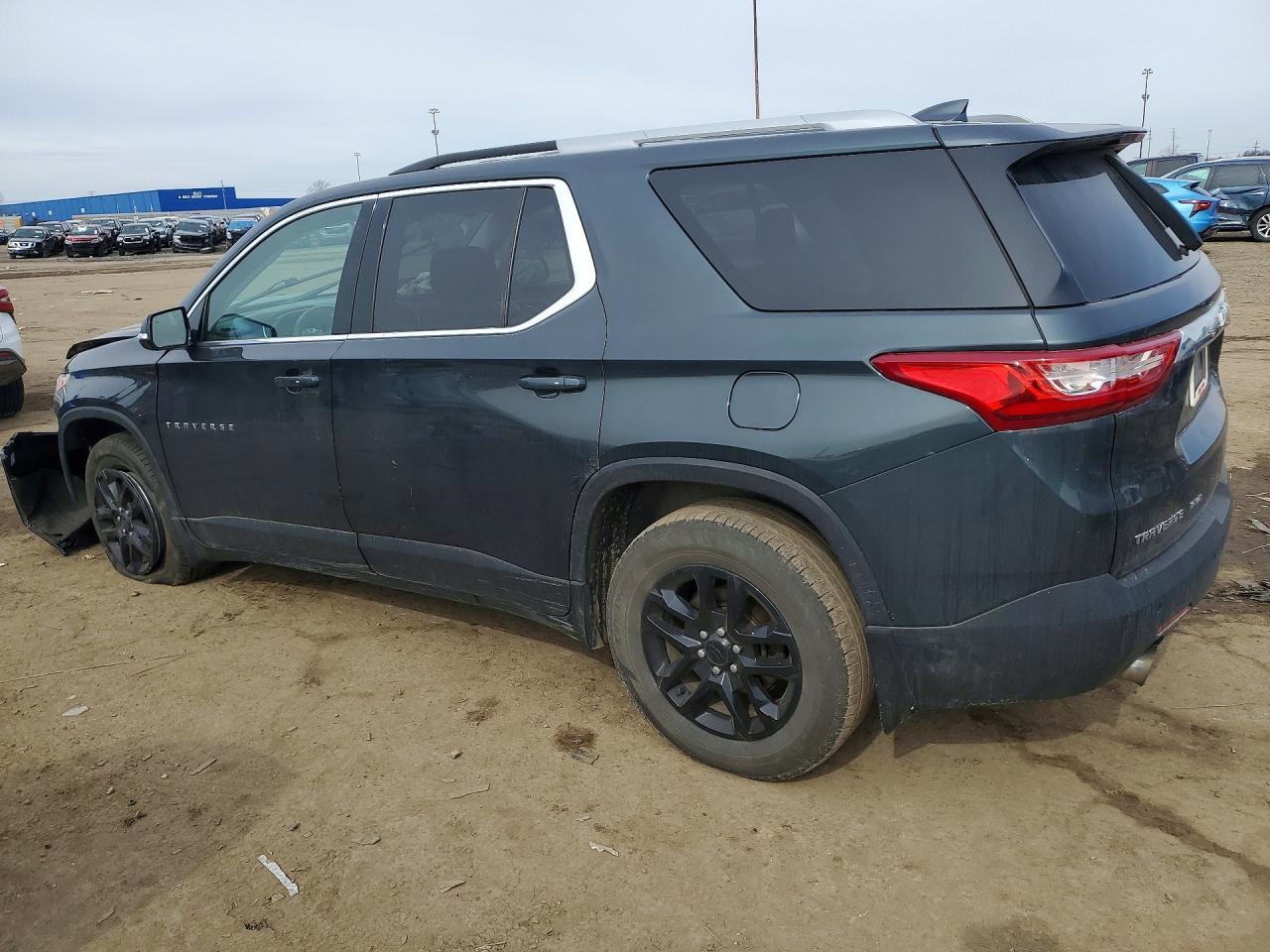 2018 Chevrolet Traverse Lt - Image 2