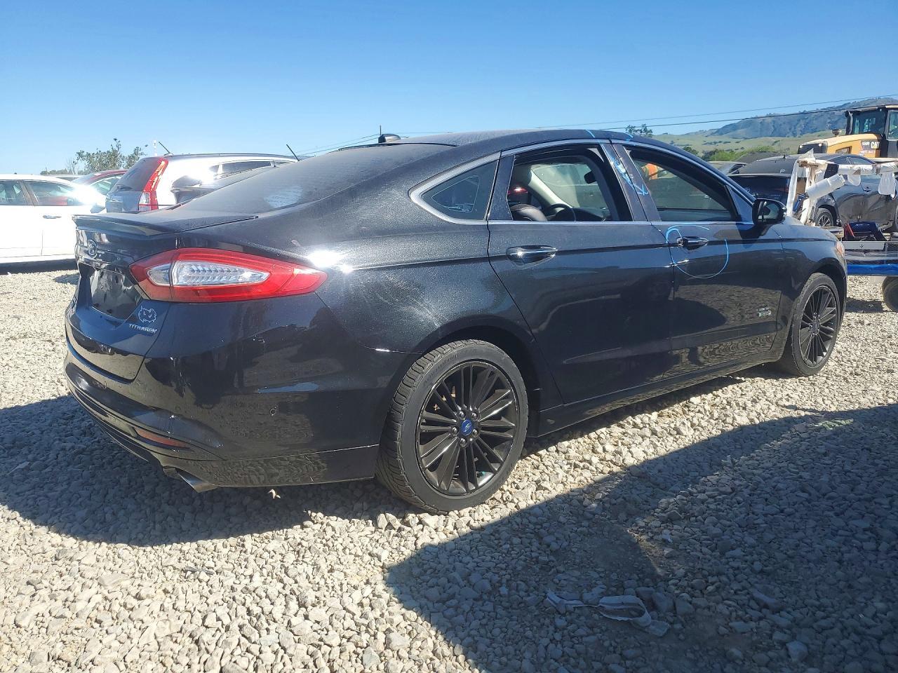 2014 Ford Fusion Titanium Phev - Image 3