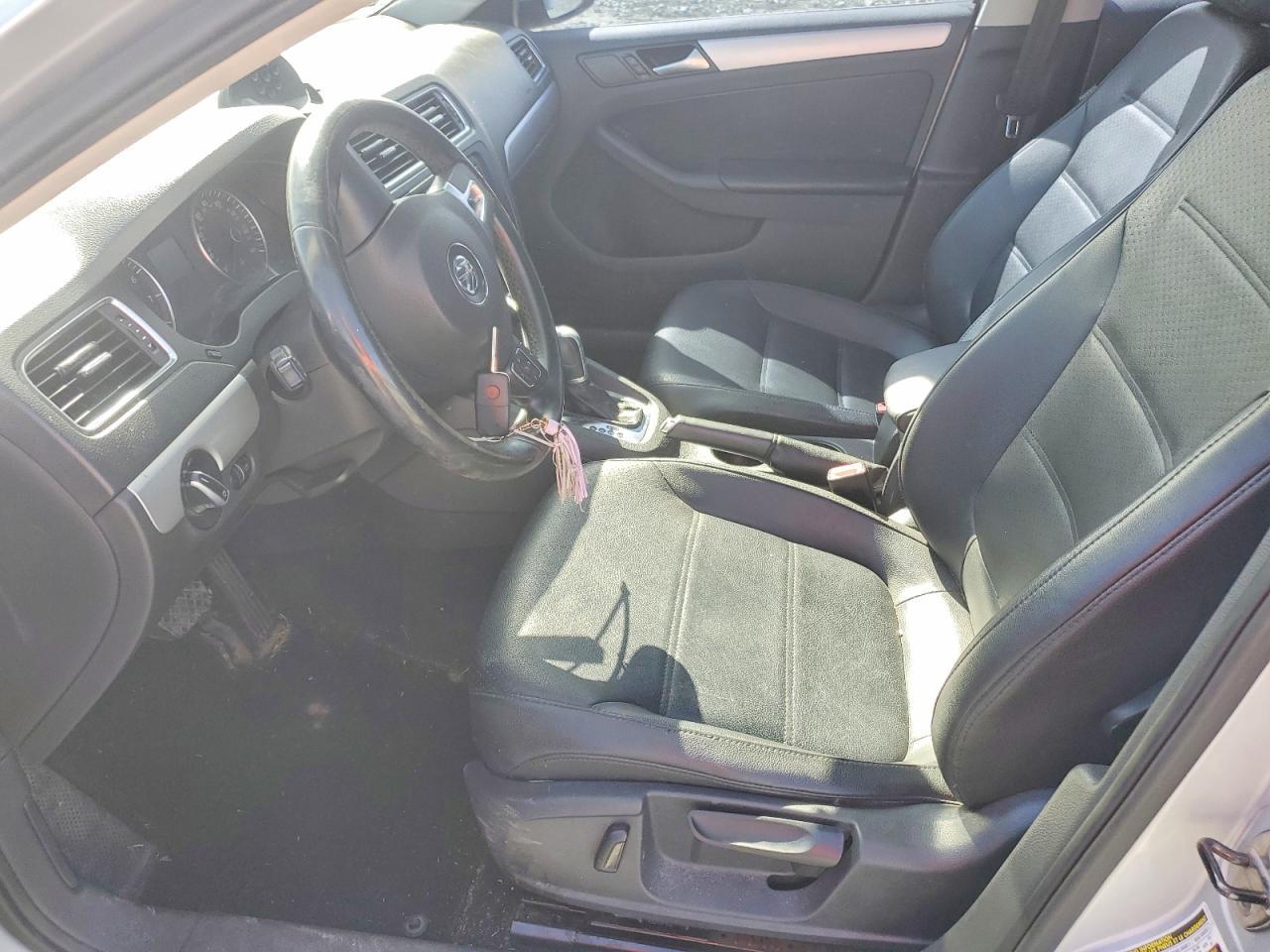 2014 Volkswagen Jetta Se - Image 7