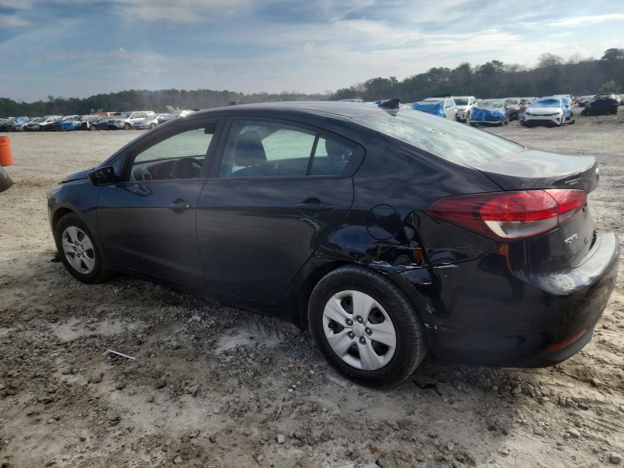 2017 Kia Forte Lx - Фото 2