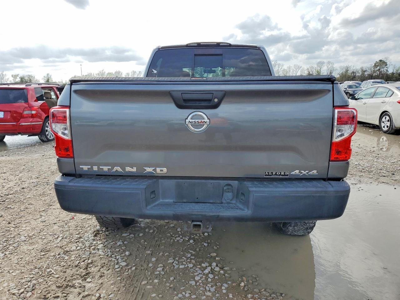 2017 Nissan Titan Xd S - Image 6