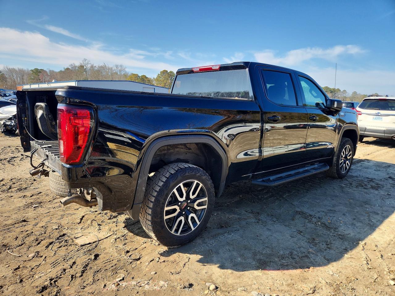 2024 GMC Sierra K1500 At4 - Image 3
