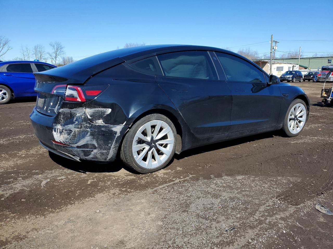 2022 Tesla Model 3 - Фото 5