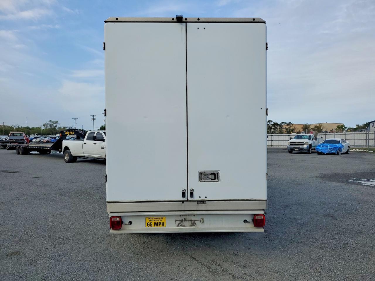 2020 Ford Transit Delivery Truck - Image 6