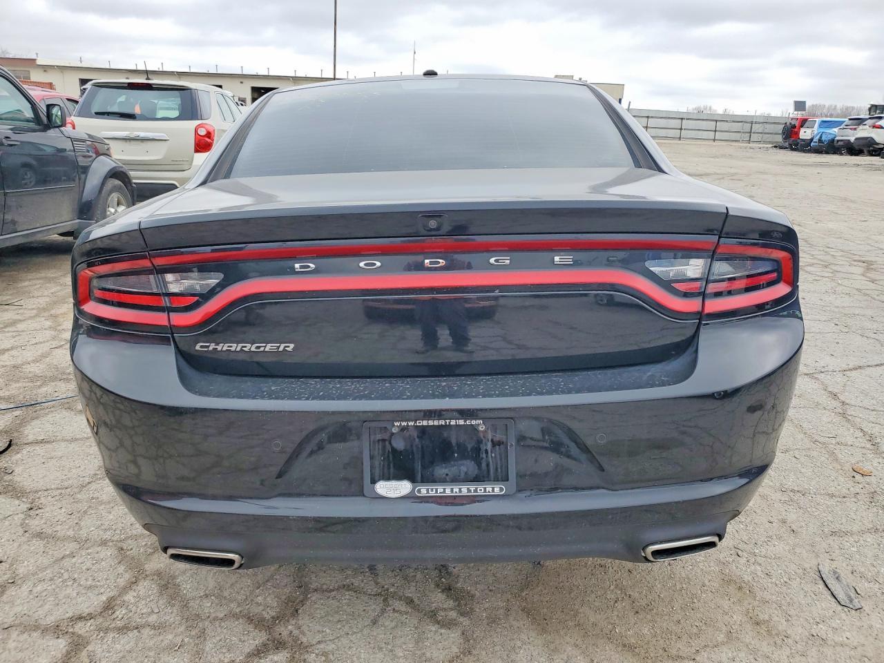 2022 Dodge Charger Sxt - Фото 6