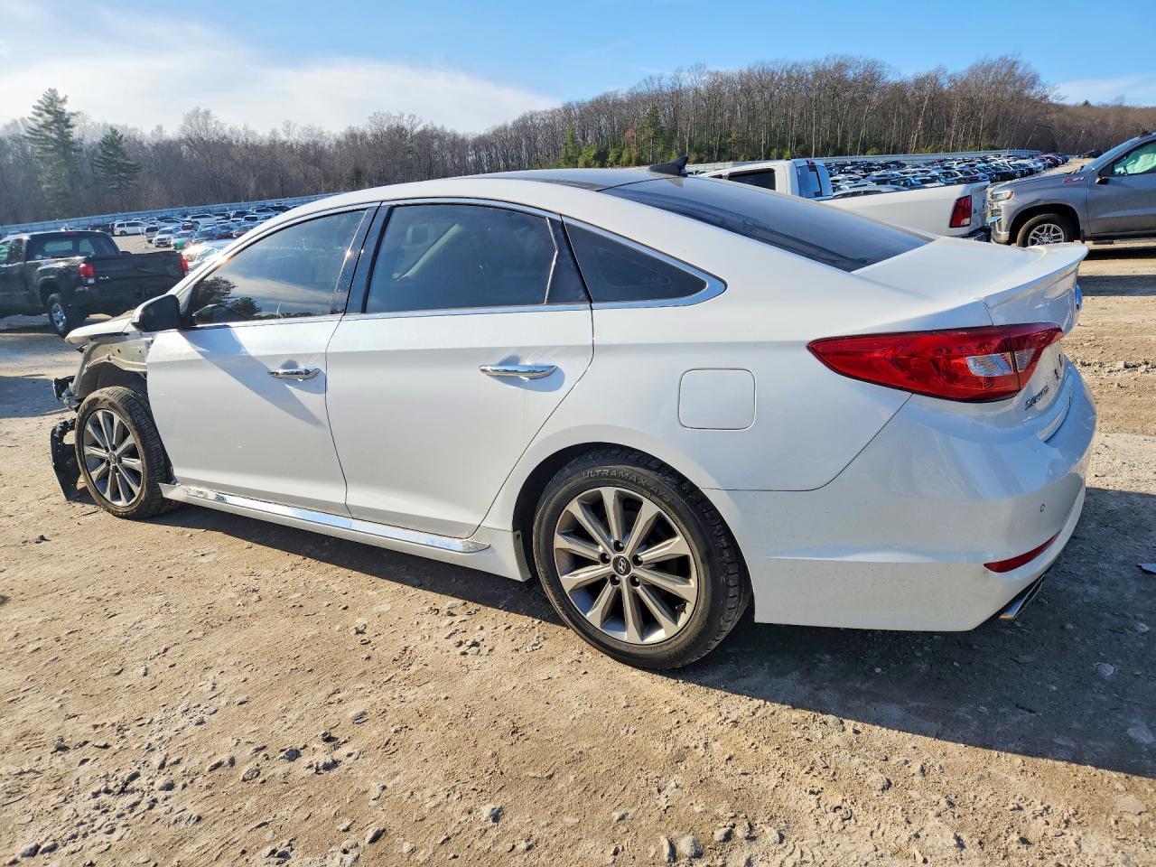 2016 Hyundai Sonata Limited - Image 2
