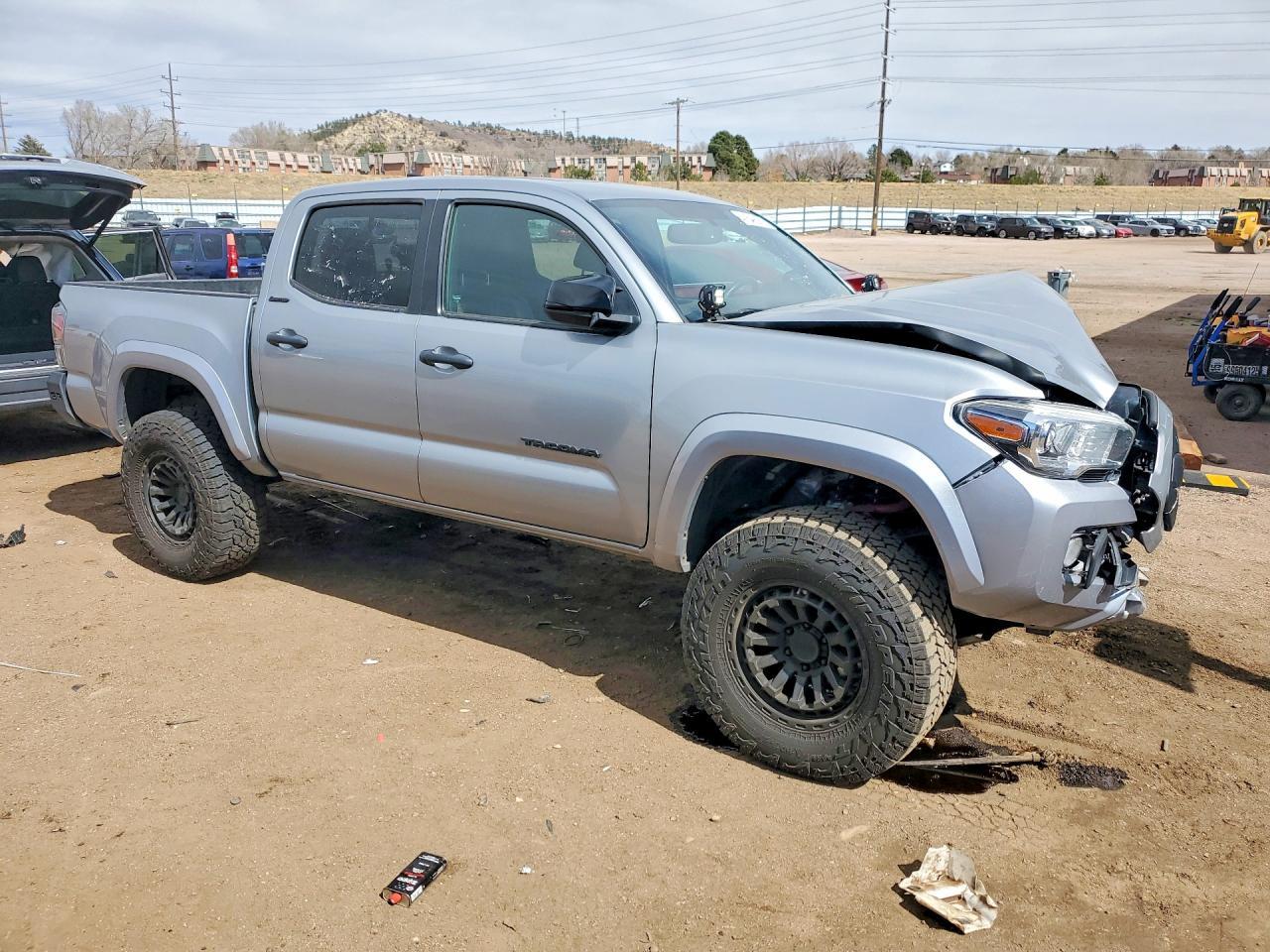 2017 Toyota Tacoma Limited - Image 4