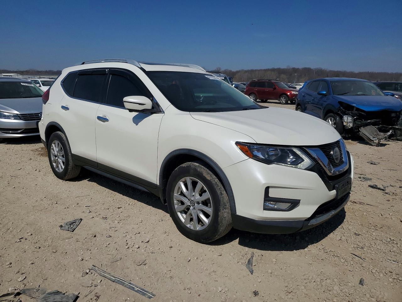 2018 Nissan Rogue - Фото 4