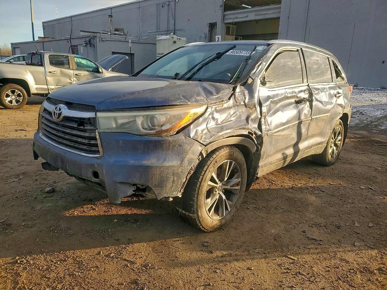 2016 Toyota Highlander Xle