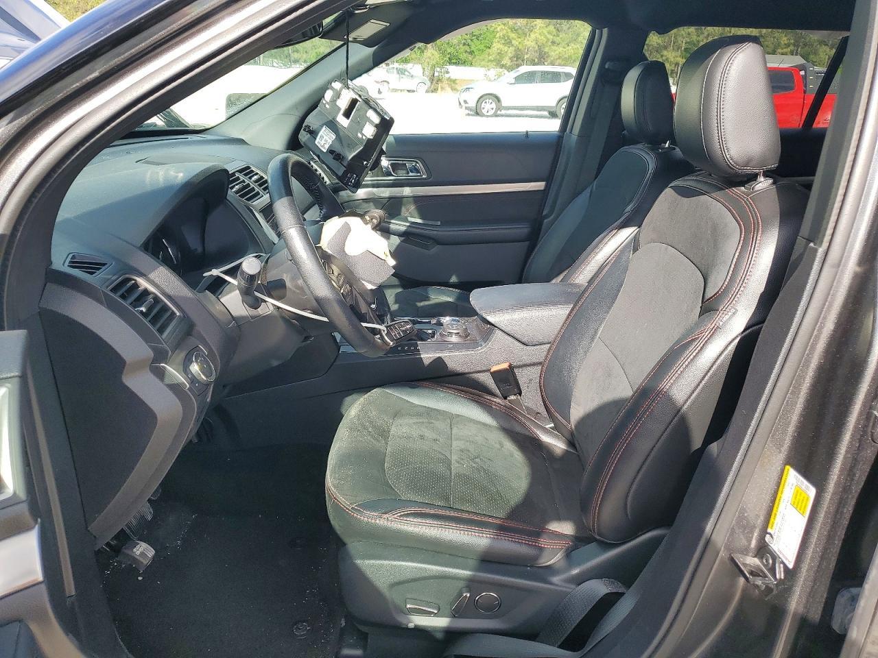 2018 Ford Explorer Xlt - Фото 7