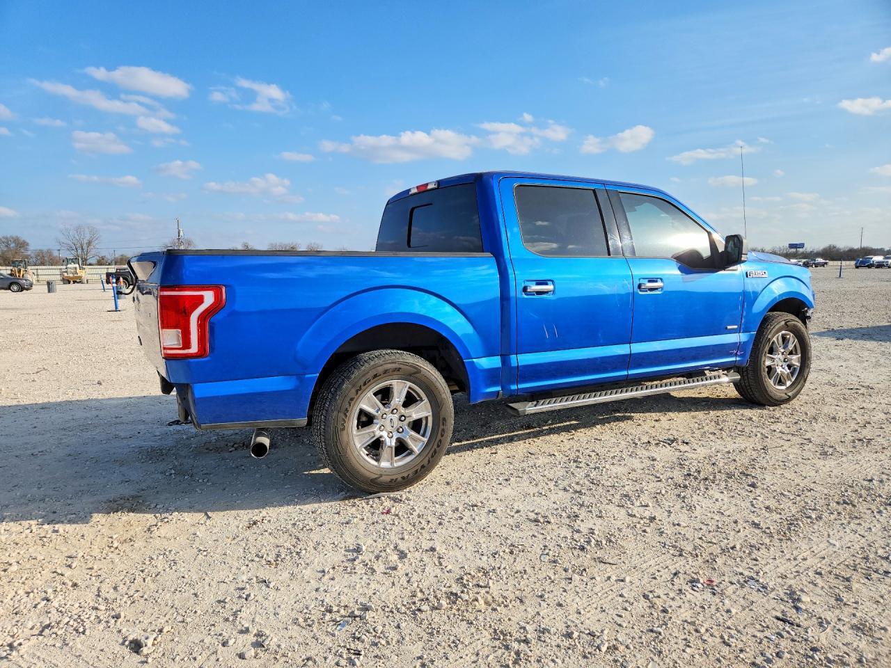 2015 Ford F150 Supercrew - Фото 3