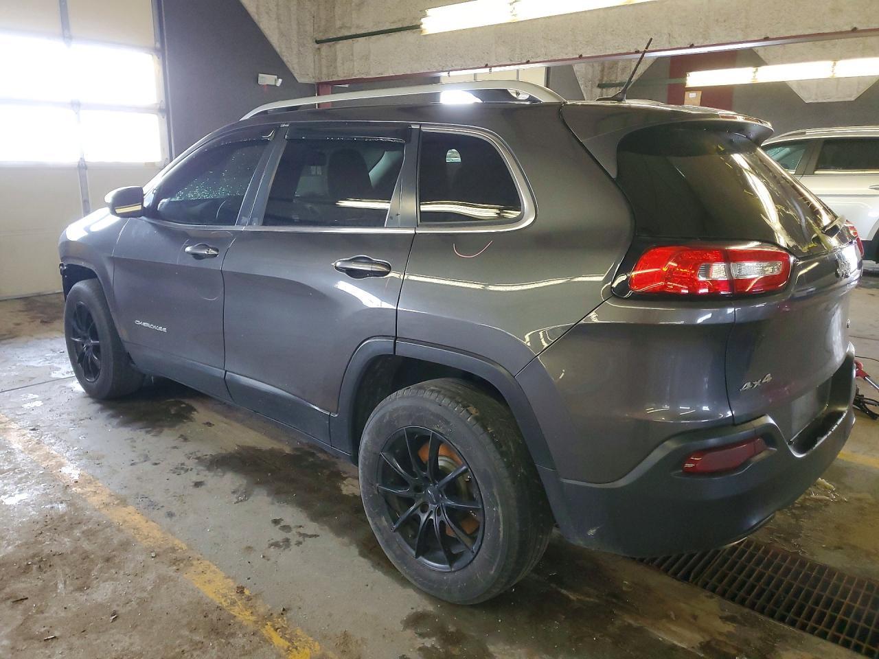 2014 Jeep Cherokee Latitude - Фото 2