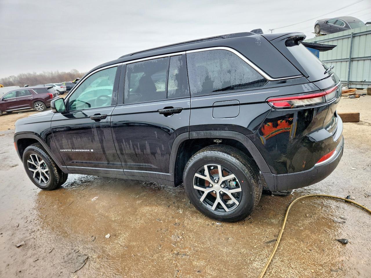 2025 Jeep Grand Cherokee Limited - Image 2