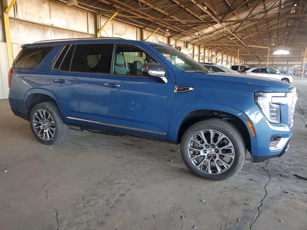 2025 GMC Yukon Denali - Фото 4