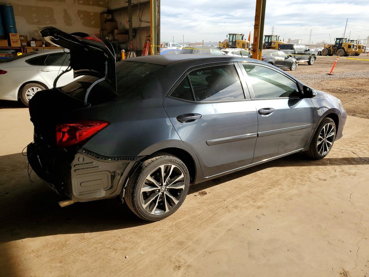 2018 Toyota Corolla Se - Image 3