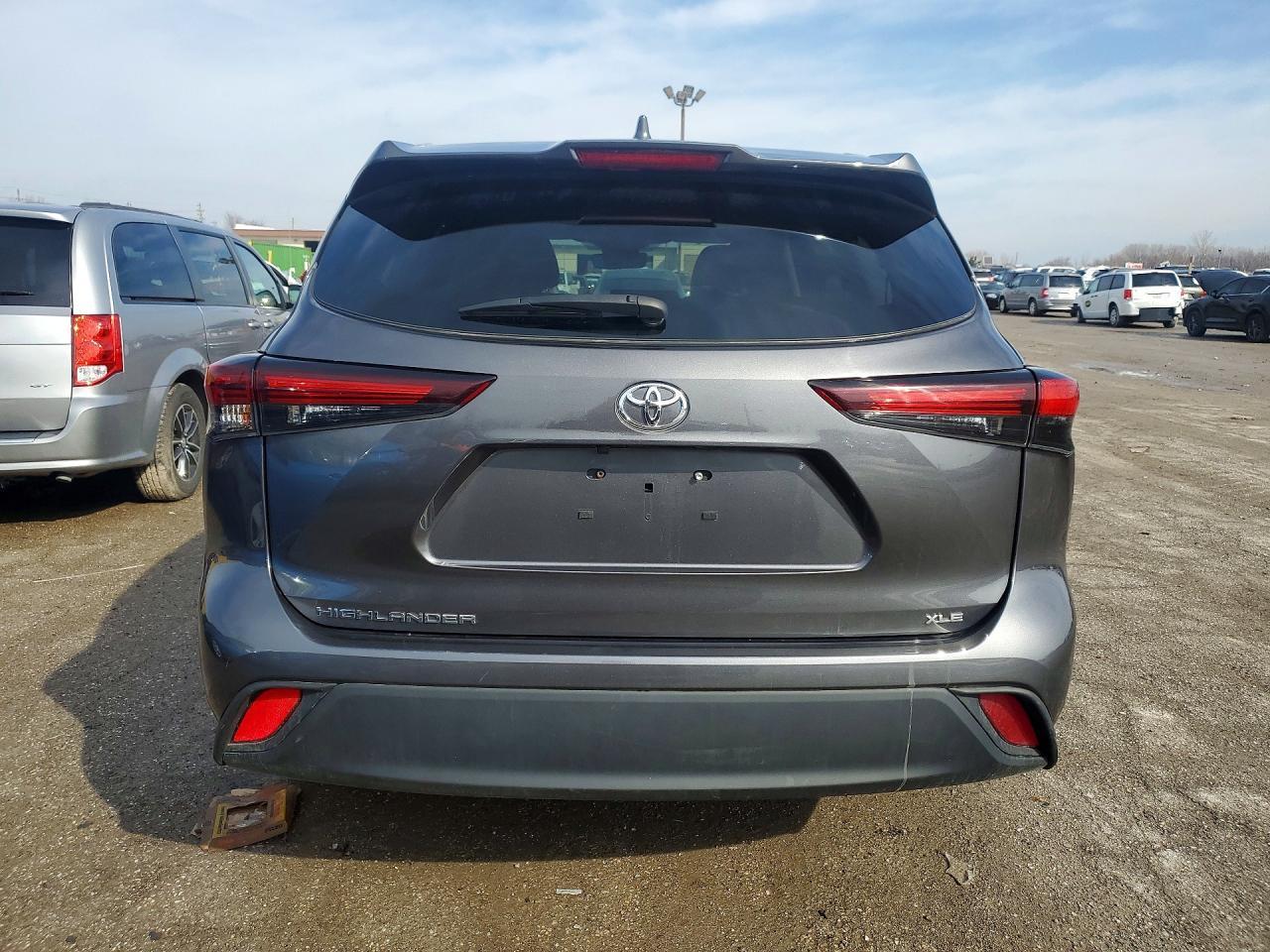 2024 Toyota Highlander Le - Фото 6