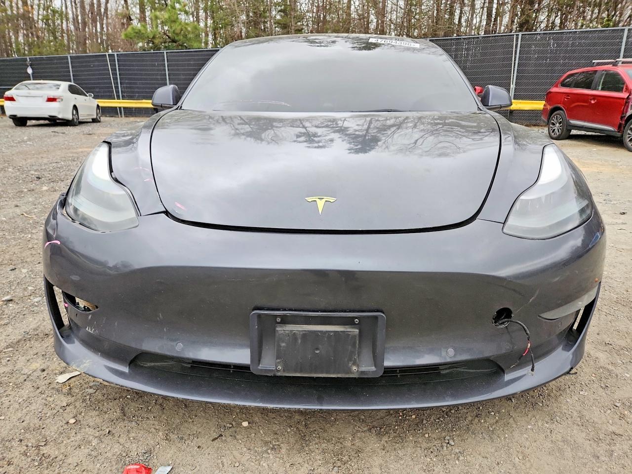 2022 Tesla Model 3 - Image 5