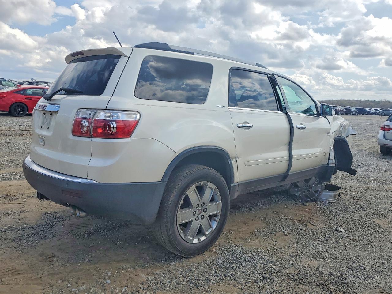 2010 GMC Acadia Slt-2 - Image 3