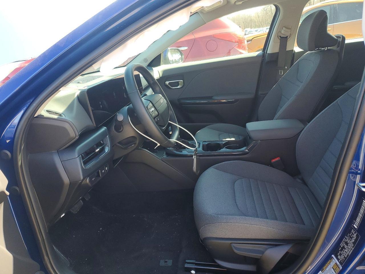 2025 Kia K4 Ex - Image 7