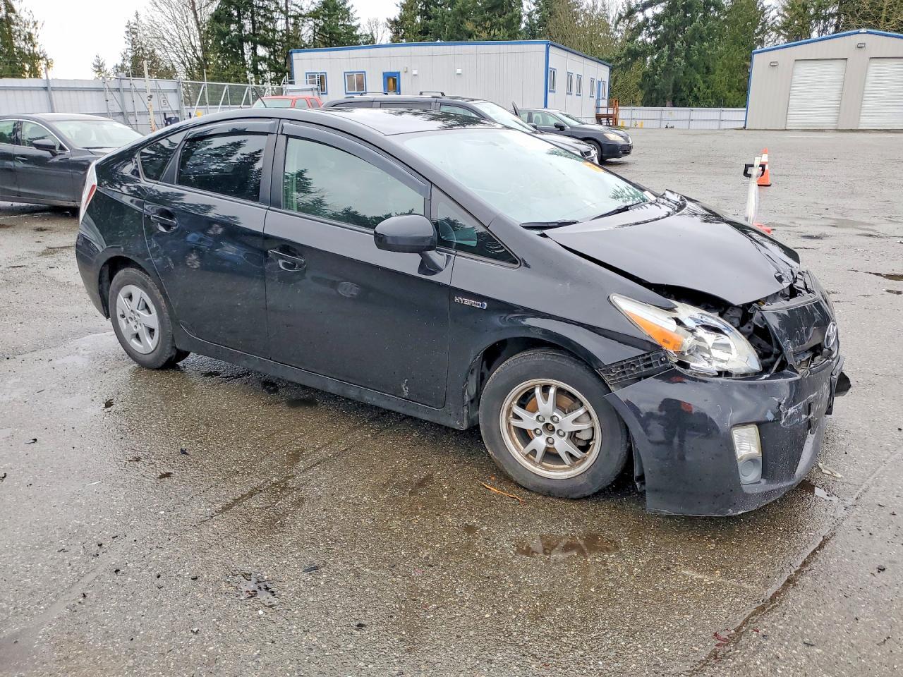 2011 Toyota Prius Three - Фото 4