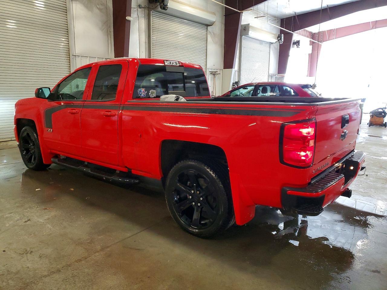 2017 Chevrolet Silverado K1500 Lt - Фото 2