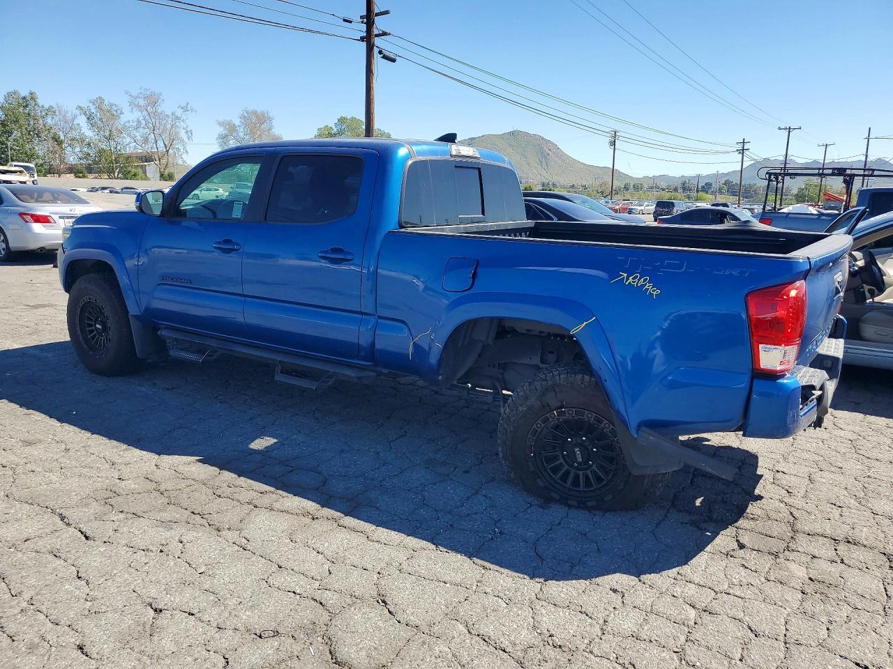 2017 Toyota Tacoma Trd Sport - Image 2