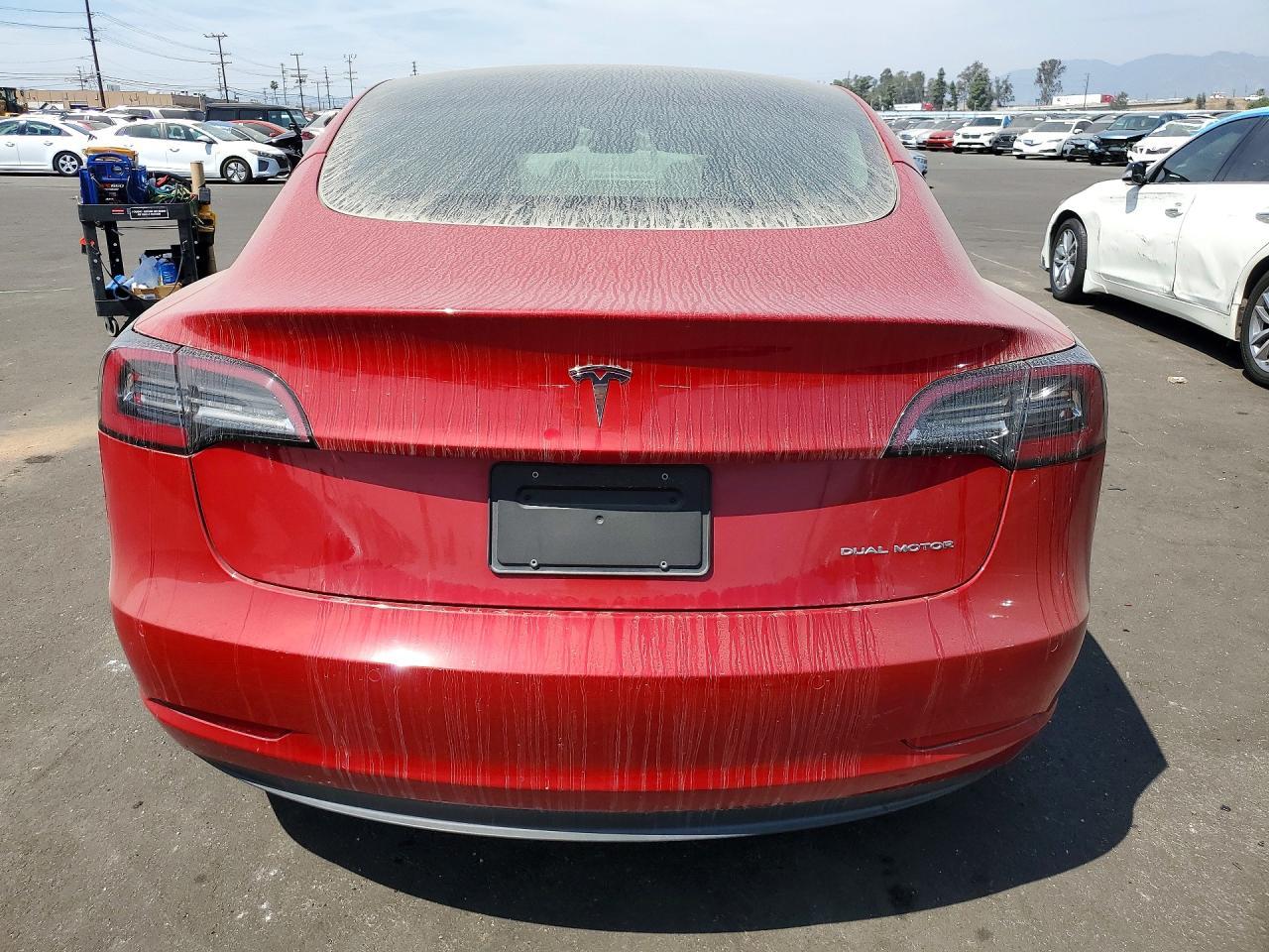 2022 Tesla Model 3 - Фото 6