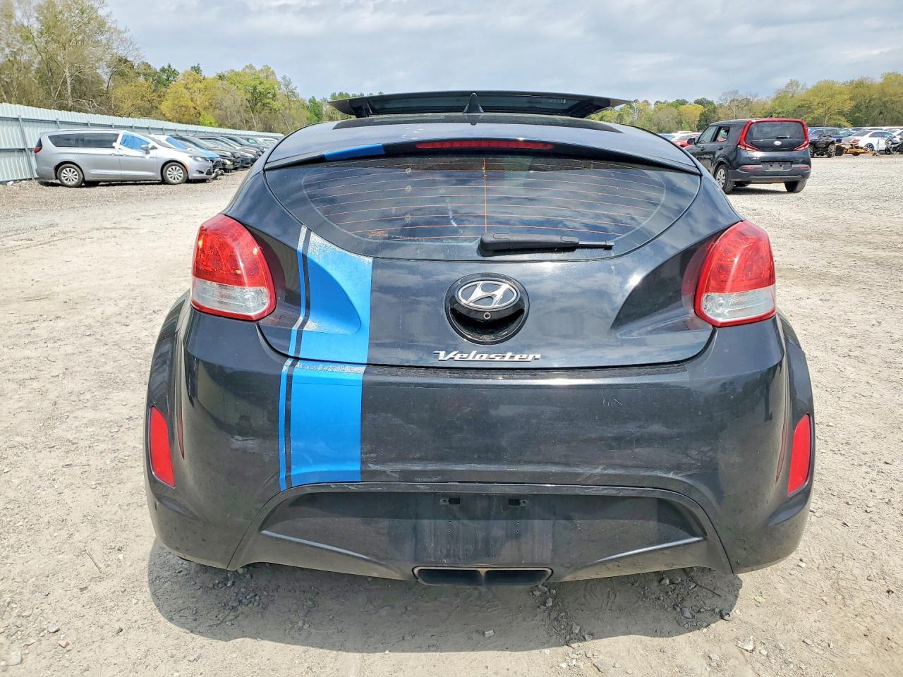 2017 Hyundai Veloster Value Edition - Фото 6