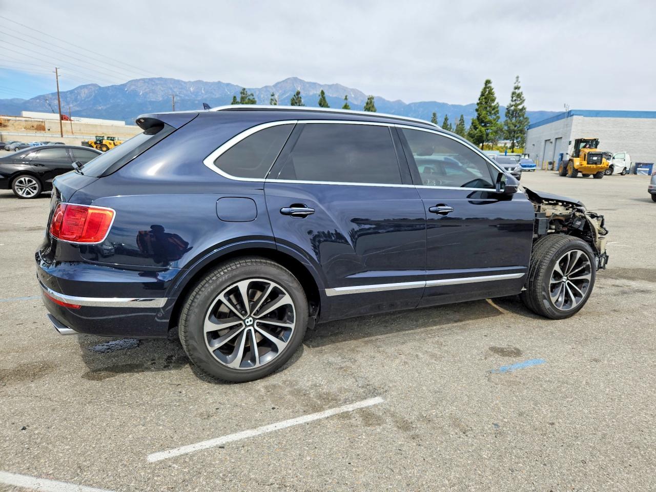 2018 Bentley Bentayga - Image 3