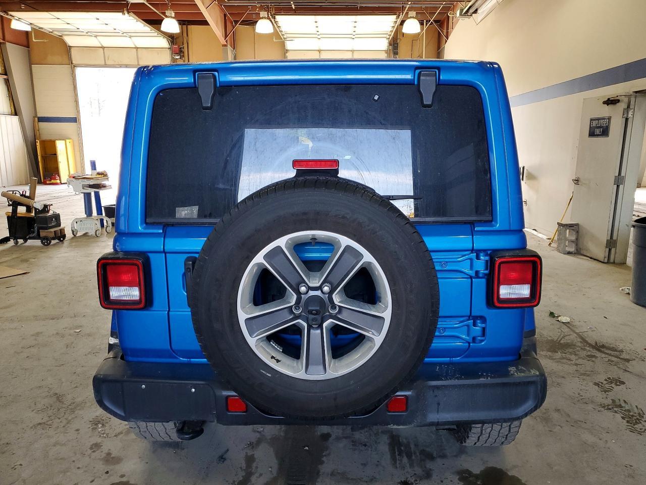 2023 Jeep Wrangler Sahara - Фото 6