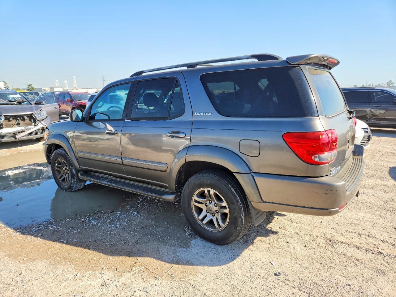 2005 Toyota Sequoia Limited - Image 2