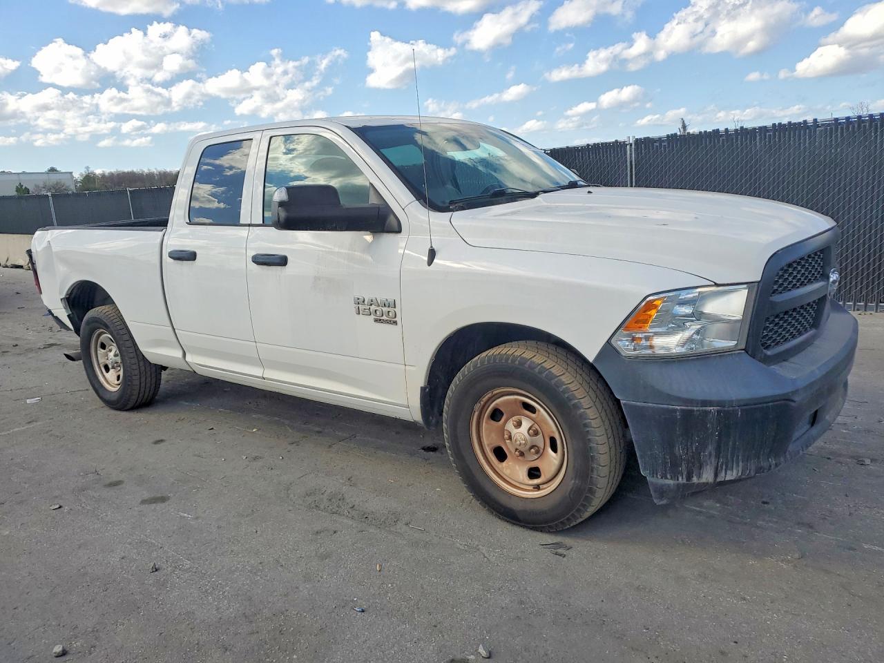 2022 Ram 1500 Classic Tradesman - Фото 4