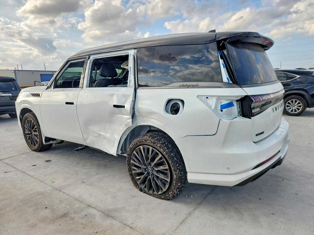 2026 Infiniti Qx80 Autograph - Image 2