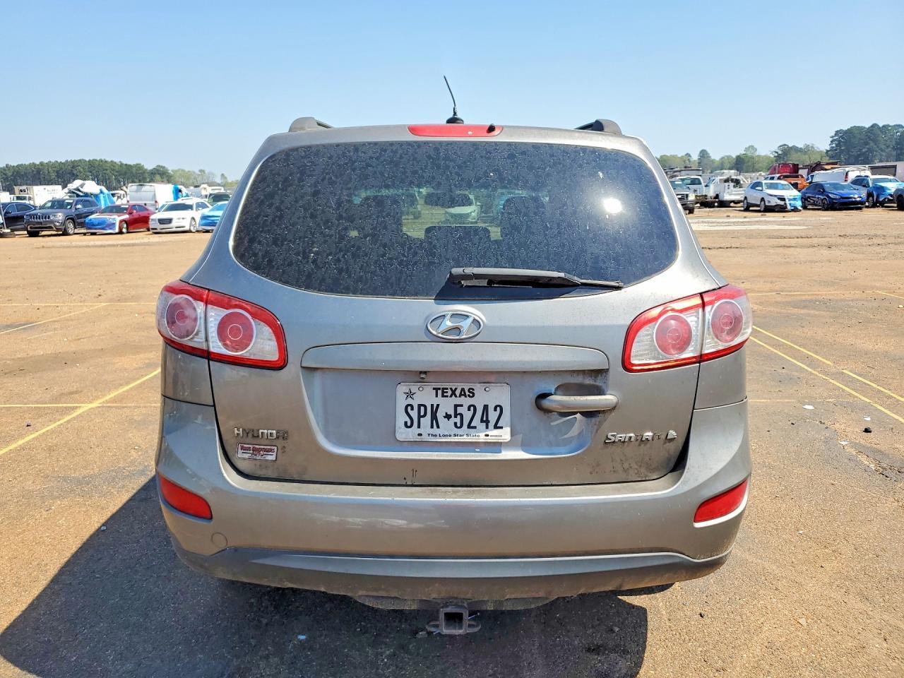 2011 Hyundai Santa Fe Gls - Image 6