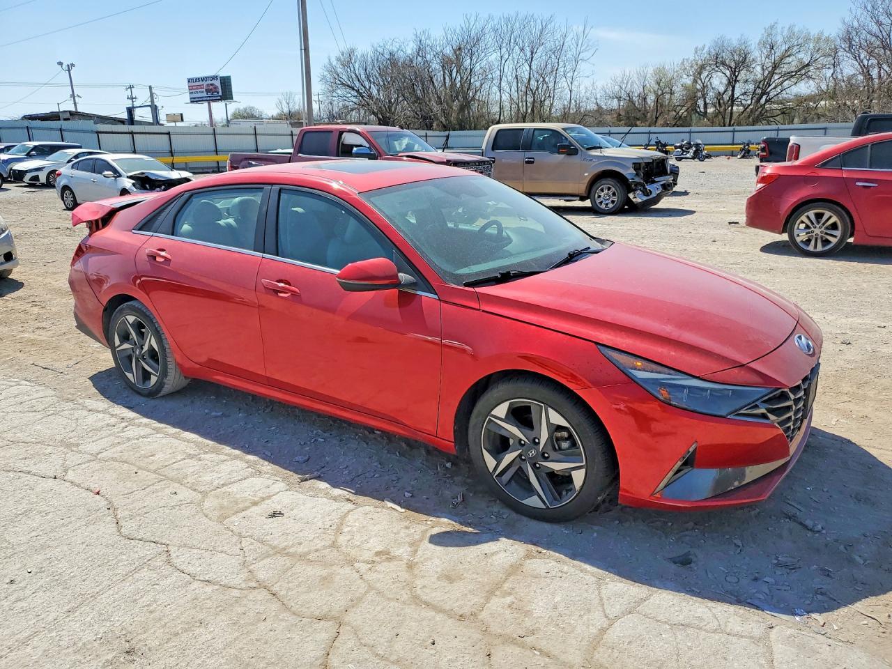 2023 Hyundai Elantra - Image 4