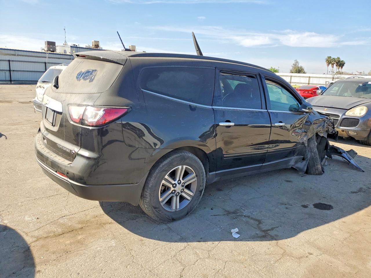 2015 Chevrolet Traverse Lt - Image 3