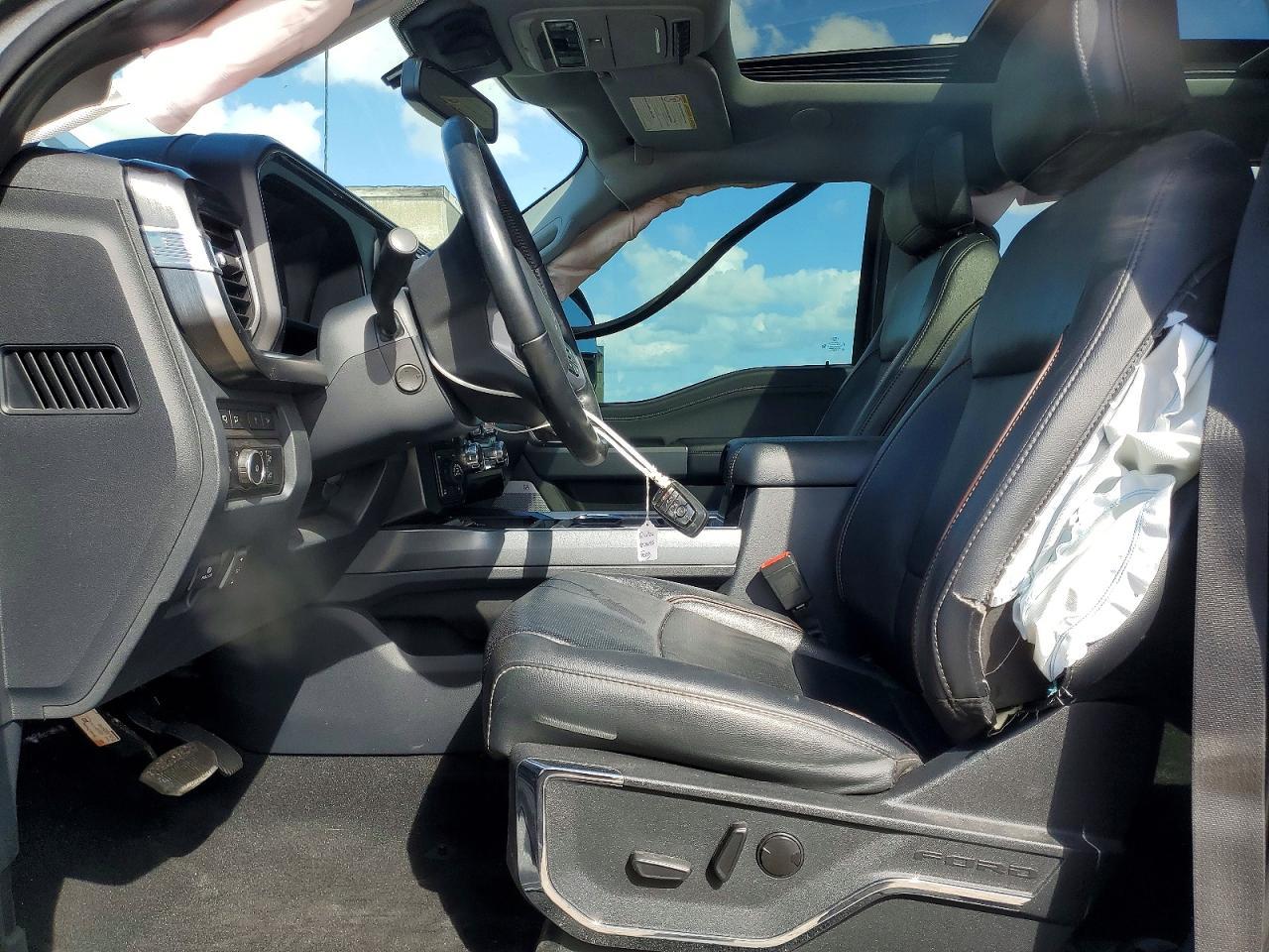 2023 Ford F250 Super Duty - Фото 7