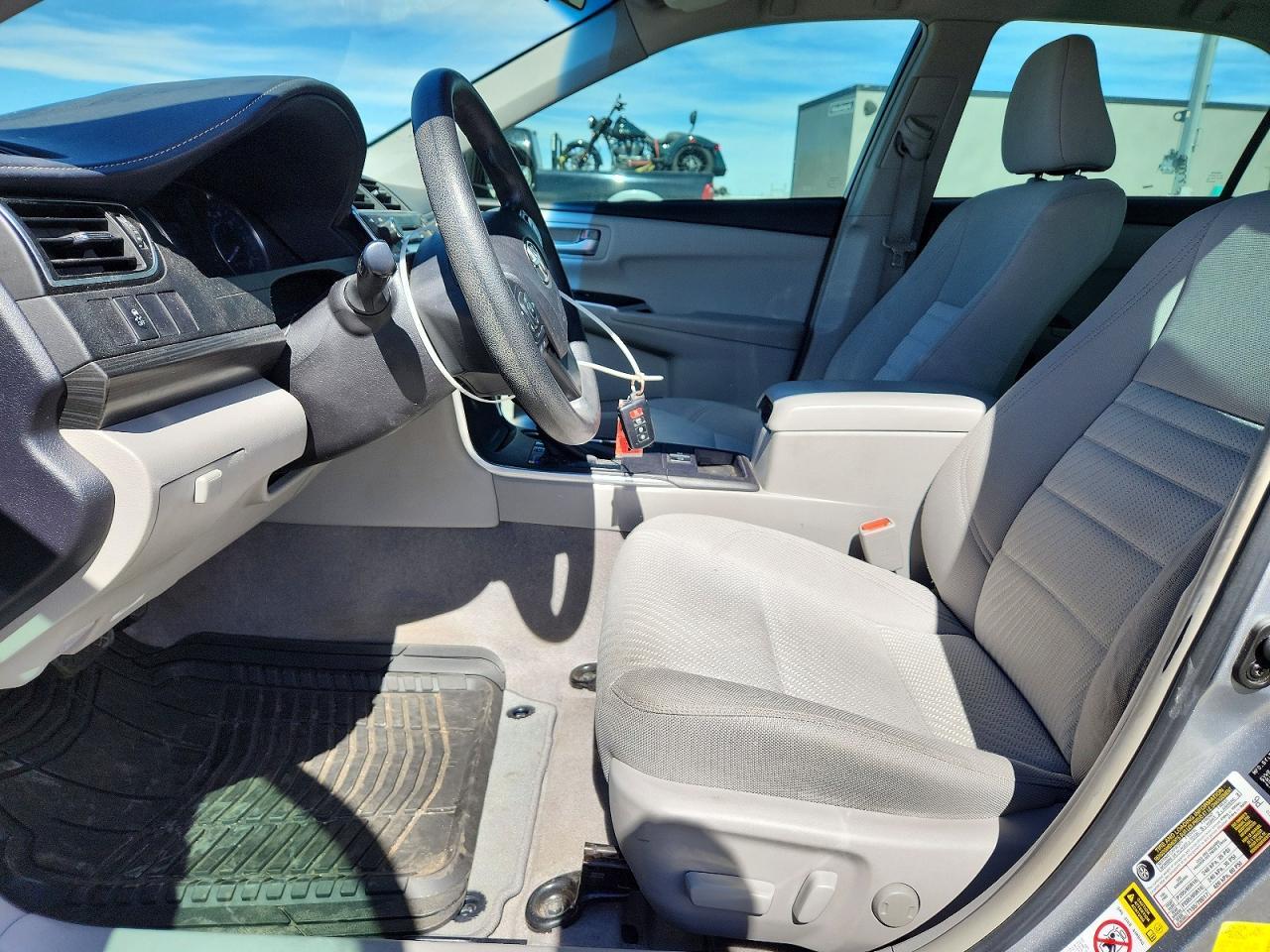 2015 Toyota Camry Hybrid Le - Фото 7