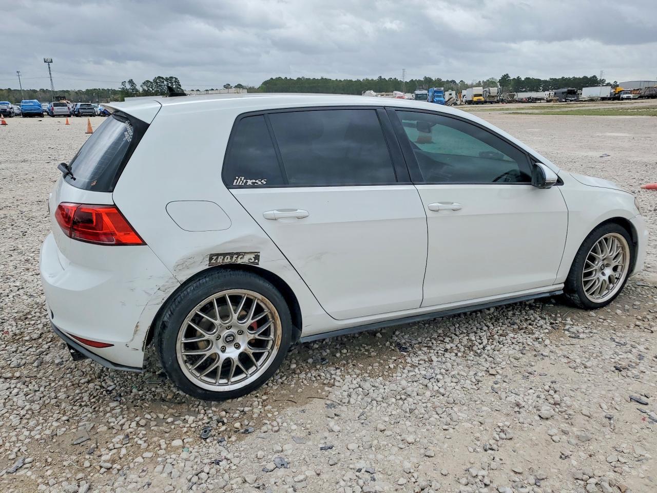 2015 Volkswagen Gti - Image 3