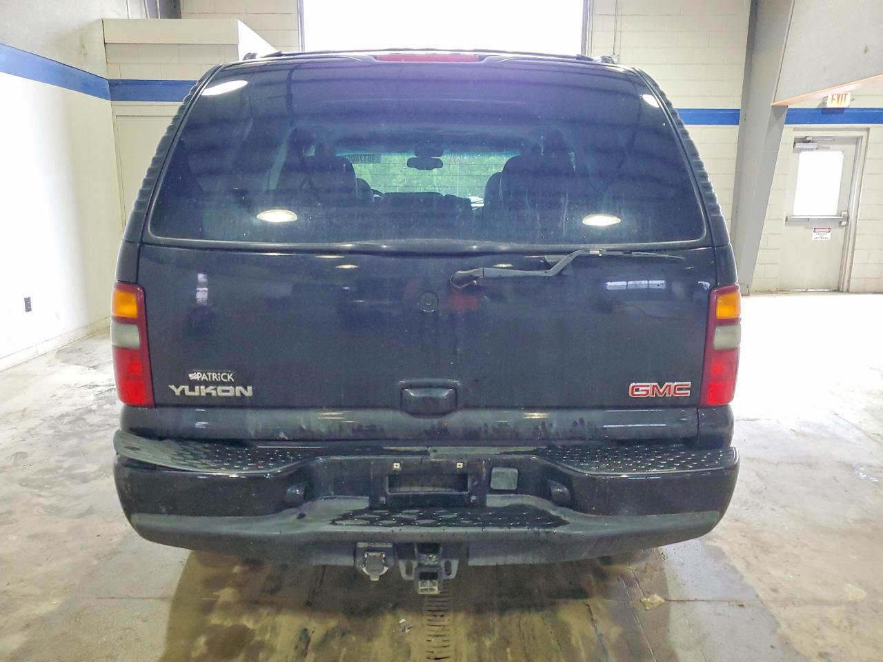 2003 GMC Yukon Denali - Фото 6