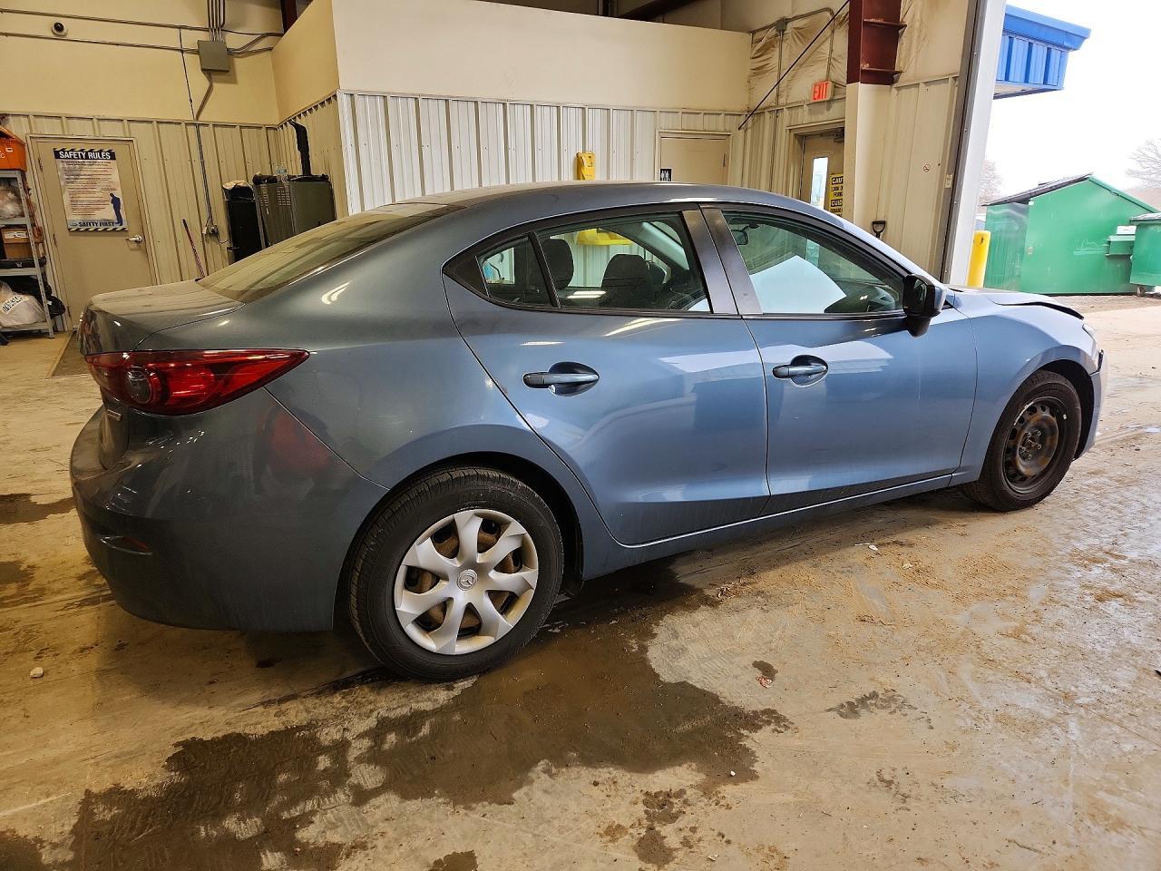 2015 Mazda 3 Sport - Image 3