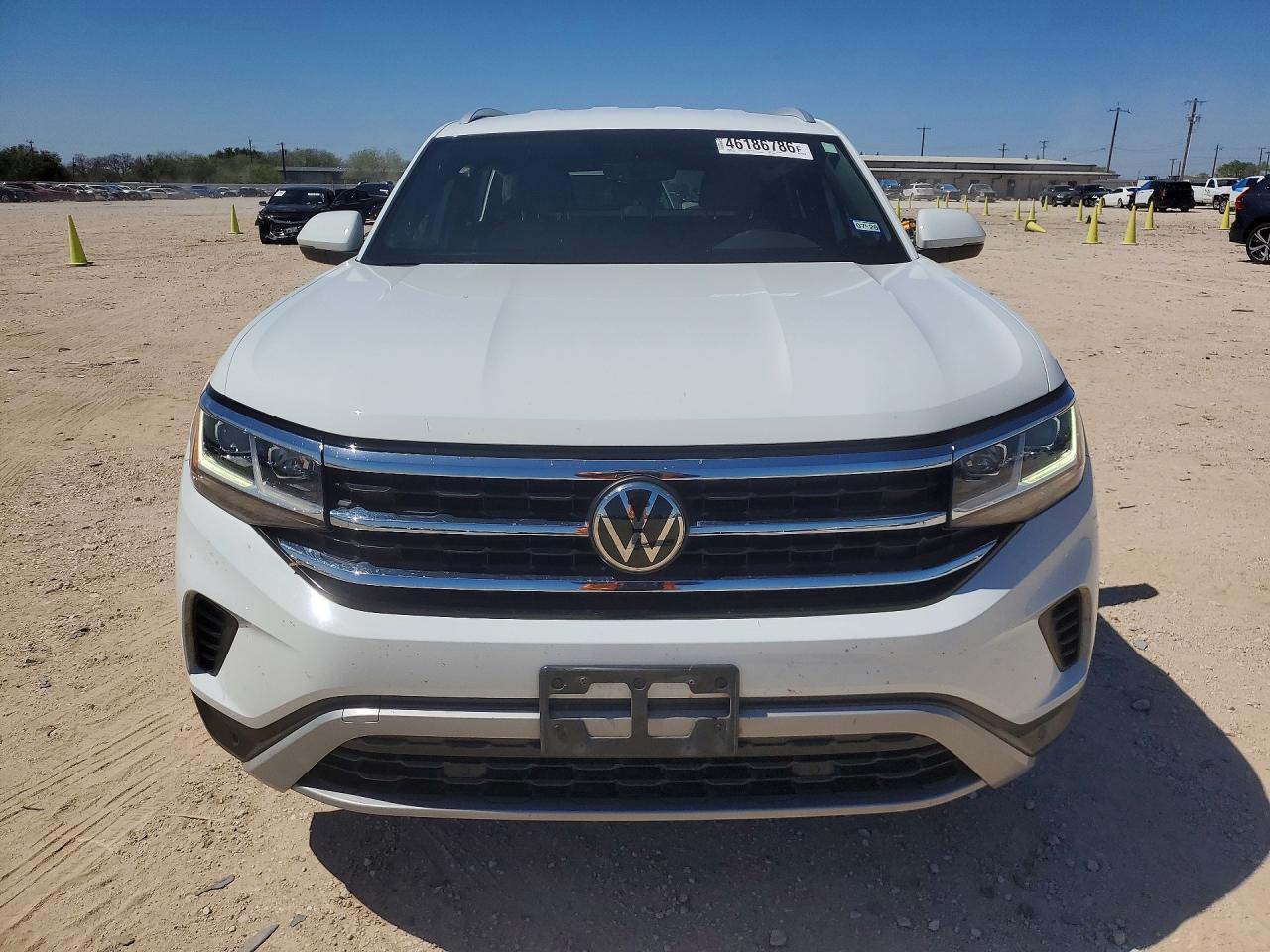 2020 Volkswagen Atlas Cross Sport Se - Image 5