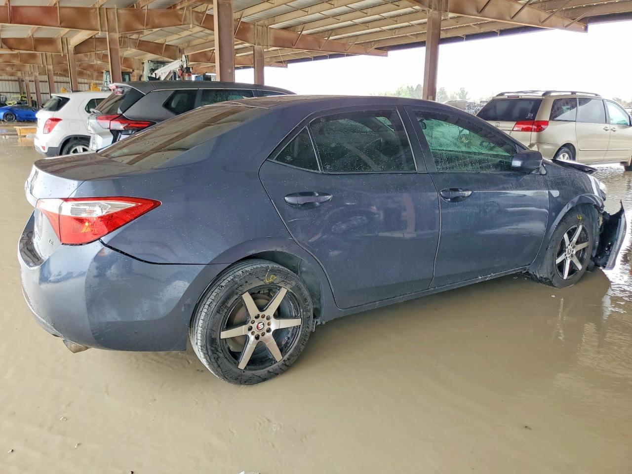 2016 Toyota Corolla Le - Фото 3